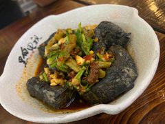 -黑白电视长沙小吃(美林M·LIVE天地东座店)