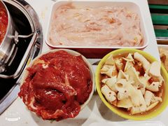 -钢管厂五区小郡肝串串香火锅(人民广场店)
