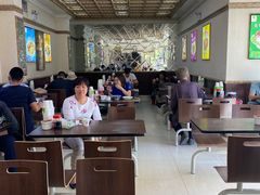 大堂-吕氏馄饨包子大排档