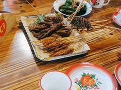 -冶建镜子·老南昌大排档·江西虾王(总店)