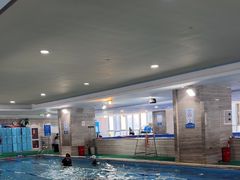 -小蓝鲸游泳培训基地(石景山店)