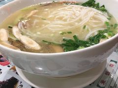 -桥香园正宗过桥米线(机场五店)
