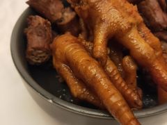 -绝味鸭脖(万家广场店)