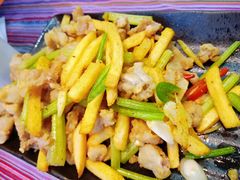 -香巴拉云南餐厅(华莱坞店)