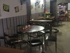 大堂-三妹老屋新鲜焗盐鸡