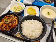 -老娘舅餐厅(黄龙体育中心店)