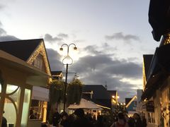 -伦敦比斯特购物村