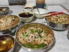 -正宗杨记普洱酸醋米线(总店)