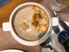 蘑菇汤-LA MAISON公鸡和龙(蛇口店)