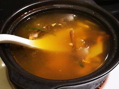 鸡枞炖老母鸡汤-鹿港小镇(霄云店)