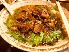 红烧牛肉面-金杨拉面王小吃面馆·牛三宝面·红烧牛肉粉