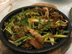 葱爆羊肉-金家老三饭庄(常营店)