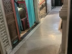 -东口码头·烧鸽子·鱼头泡饼·地方菜(金鹰悦城店)