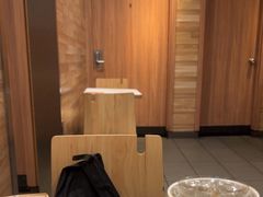 -麦当劳(虹梅路地铁站店)