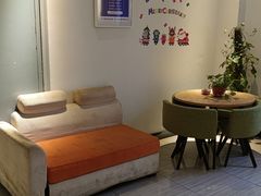 -Zsmart智尚酒店(上海轻纺市场定边路地铁站店)