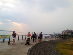 iphone_upload_pic-淡水老街