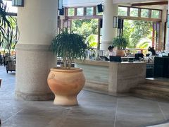 -亚龙湾喜来登·美景台大堂吧