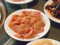 -周老三跷脚牛肉·全牛火锅(非遗传承店)