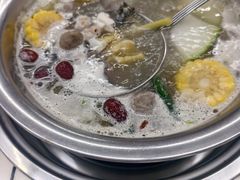 -周良天山牛杂城(天山路总店)