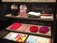 -MONCLER(武汉国际广场店)