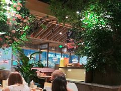 -野山舂·贵州现舂酸汤火锅(鸿通城店)