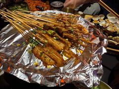 -何师烧烤Pro ·江湖川菜·小龙虾·精酿(太古里旗舰店)