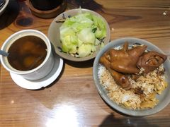 -红猪卤肉饭(大西洋美食城店)