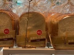 -85度C(生甜甜圈研究工坊·上海平凉店)
