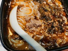 酸菜肉沫米线-蒙自源米线大王(东站店)