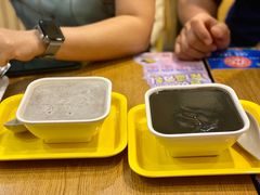 生磨杏仁茶红豆沙-满记甜品(岭南新天地店)