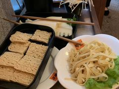 -佬土鹅肠火锅(解放路店)