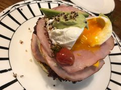 牛油果蘑菇菠菜水波蛋-AFS Cafe & Canteen(闽江二路店)