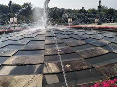 -王府井奥莱临潼小镇(临潼店)