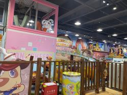 -卡通尼乐园(五彩世界店)