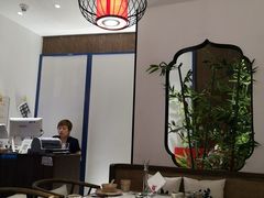 -尚尚仙·酸汤猪手·猪肚鸡火锅(华联万柳购物中心店)