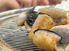 -围炉肉舍•炭烤活鳗•丹东海鲜烤肉(步行街店)