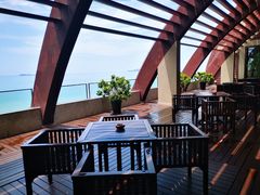 -三亚湾海居铂尔曼度假酒店