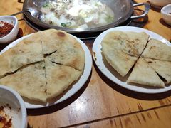 -大众跷脚牛肉馆·非遗传承单位(峨眉山店)