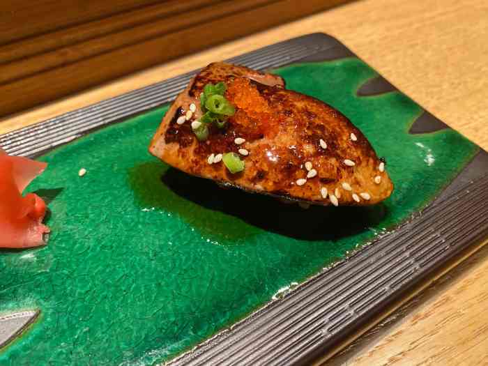 三井日本料理-"在华美达附近,环境还不错.进门直接问我们.