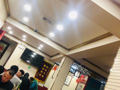 大堂-门框胡同百年卤煮(新街口店)