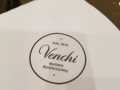 -VENCHI 闻绮(北京国贸商城店)