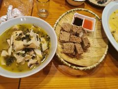 经典酸菜鱼-丁记盐蘸牛肉·新杭菜(河东路店)