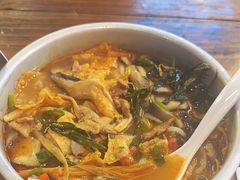 -丽丽三鲜螺蛳粉(田林路店)