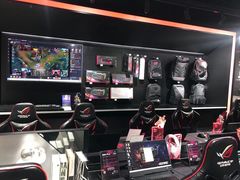 -ROG玩家国度(美罗城店)