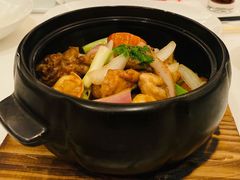 龙虾闷鸡煲-宝丽轩中餐厅BAOLIXUAN