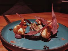 煎虾配紫薯泥薯片及姜味柠檬汁-AZUL by FUEL蓝色·法式酒馆(琶醍店)