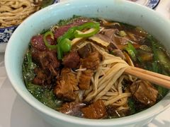 -镇南锅盖面馆(解放路店)