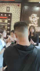 -东方先生国潮男士理发馆