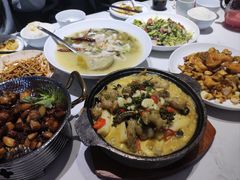 -峨嵋小镇·川菜(勒泰中心店)