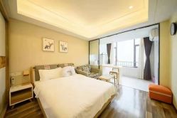 -母仪天下月子中心(光谷店)